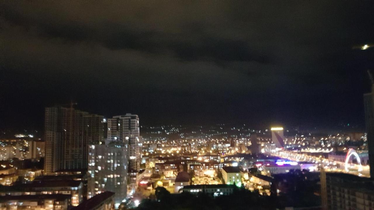 Sky-G Sea View Apartment Batumi Luaran gambar