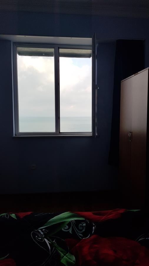 Sky-G Sea View Apartment Batumi Luaran gambar