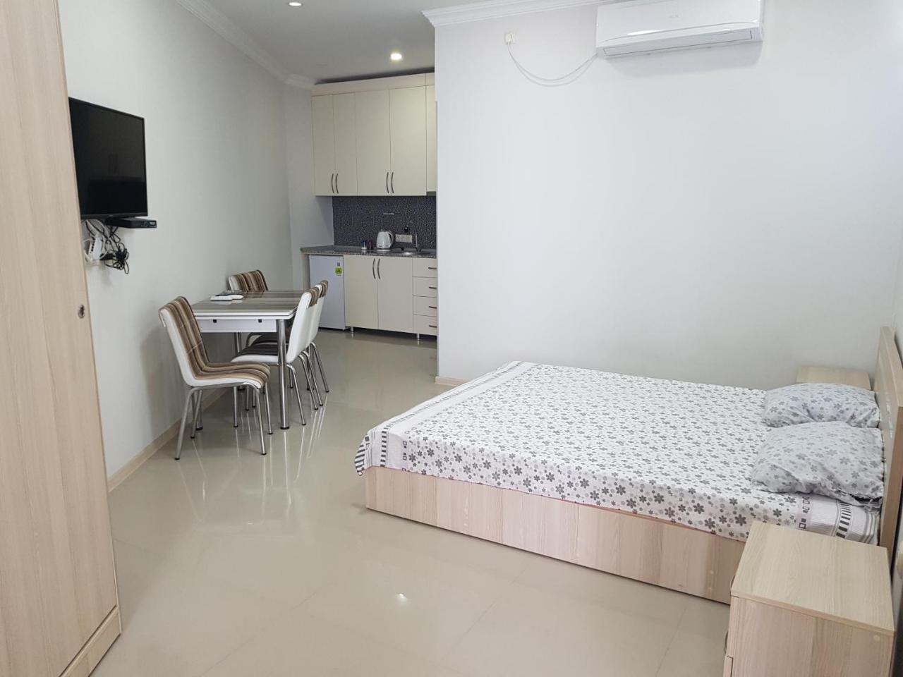 Sky-G Sea View Apartment Batumi Luaran gambar