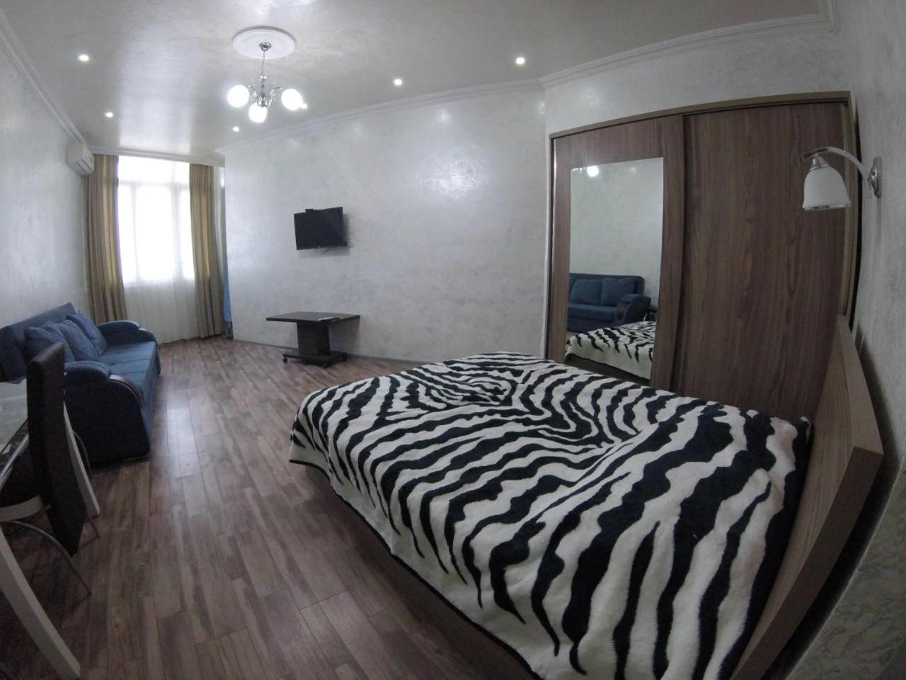 Sky-G Sea View Apartment Batumi Luaran gambar