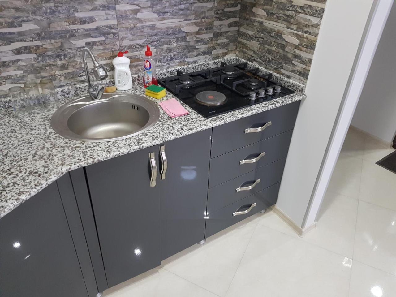 Sky-G Sea View Apartment Batumi Luaran gambar