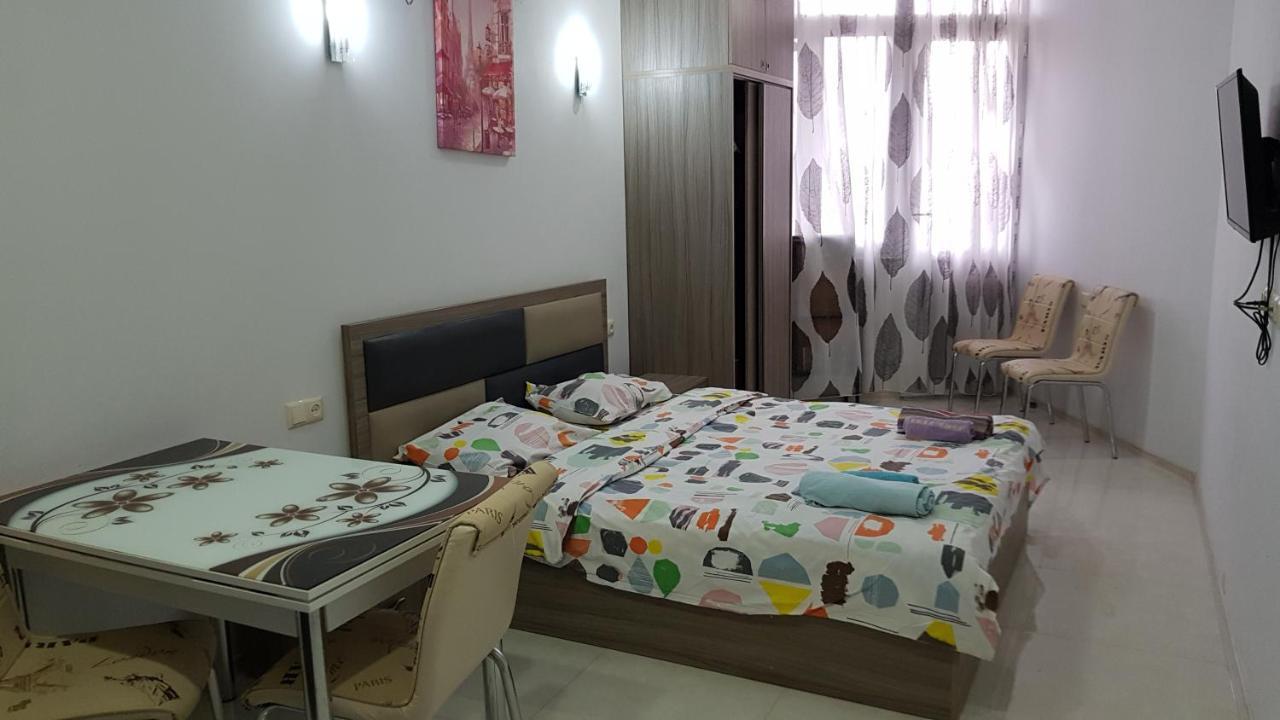Sky-G Sea View Apartment Batumi Luaran gambar