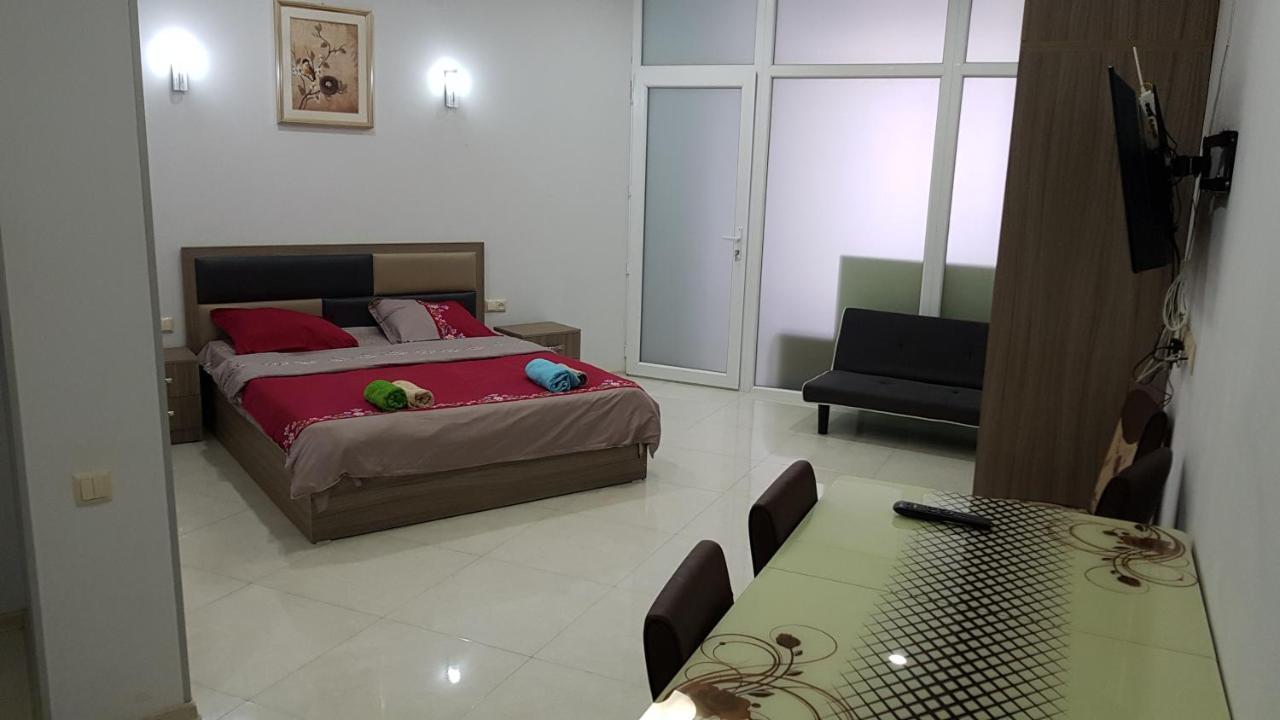 Sky-G Sea View Apartment Batumi Luaran gambar
